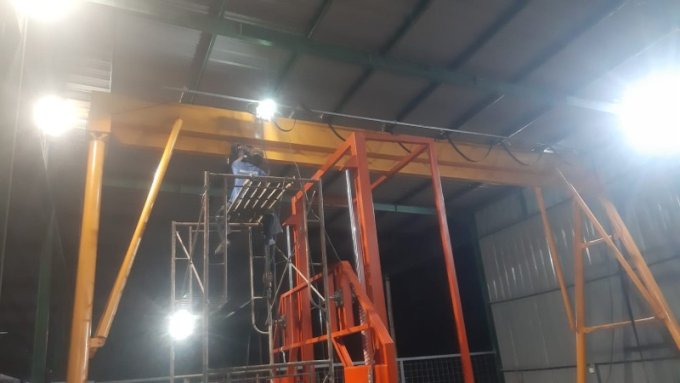 pembuatan-crane-oleh-cv-makmur